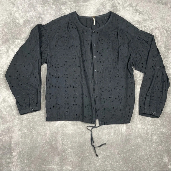 Free People Top Womens Small Black Stars Align Eyelet Beachy Boho Neutral Basic - Picture 6 of 9